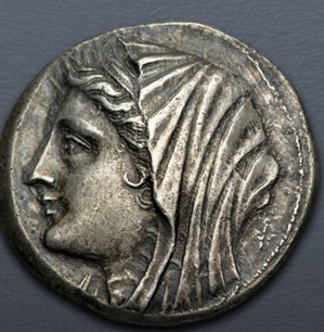 Philistis, wife of Hieron II, 217-215    (Syracuse - AR Tetradrachm)